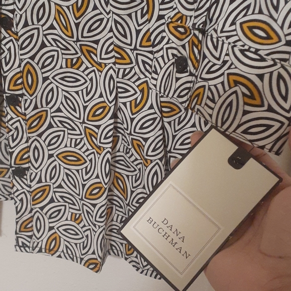 Button down blouse - Picture 3 of 6